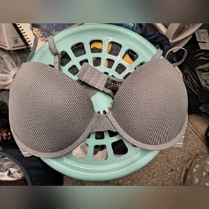 Nwot 36c danskin intimates bra